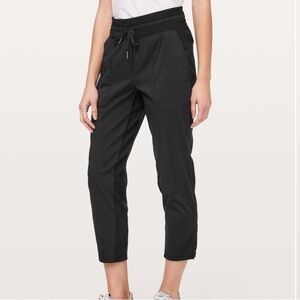 Lululemon Dance Studio Crop *25"